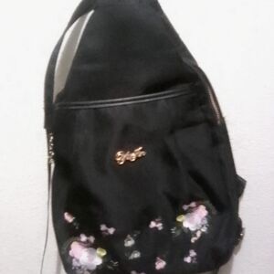💐 Womens Floral Black Medium Sling Crossbody Backpack 💐